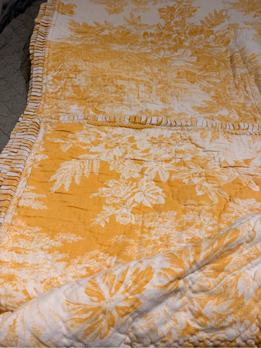 Pottery Barn Matine Marigold Yellow Cream Toile Full/Queen Duvet